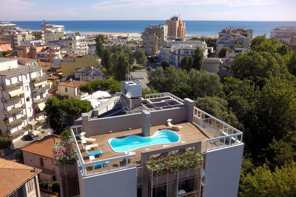 Residence Delfina Ріміні Екстер'єр фото