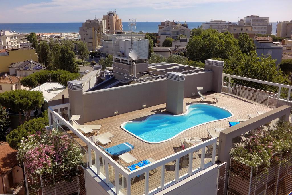 Residence Delfina Ріміні Екстер'єр фото